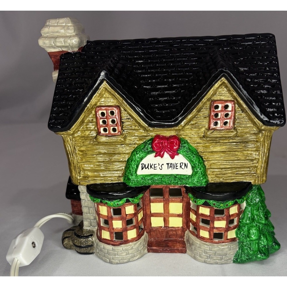 🍺Christmas Giant Duke's Tavern‎ Christmas Village Light Up